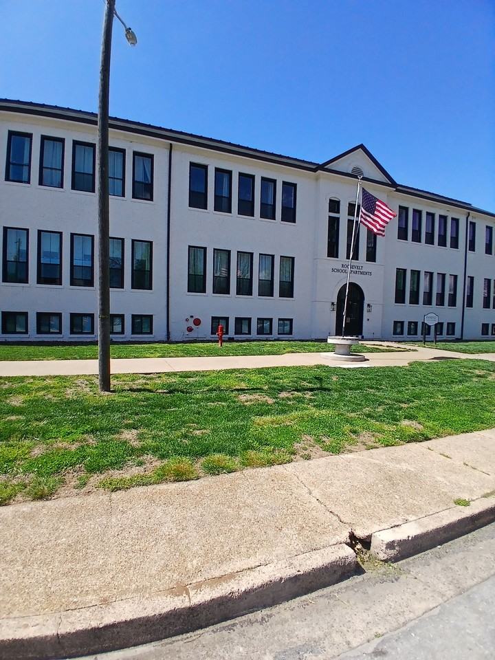 Roosevelt School Apartments - Photo 6 of 21