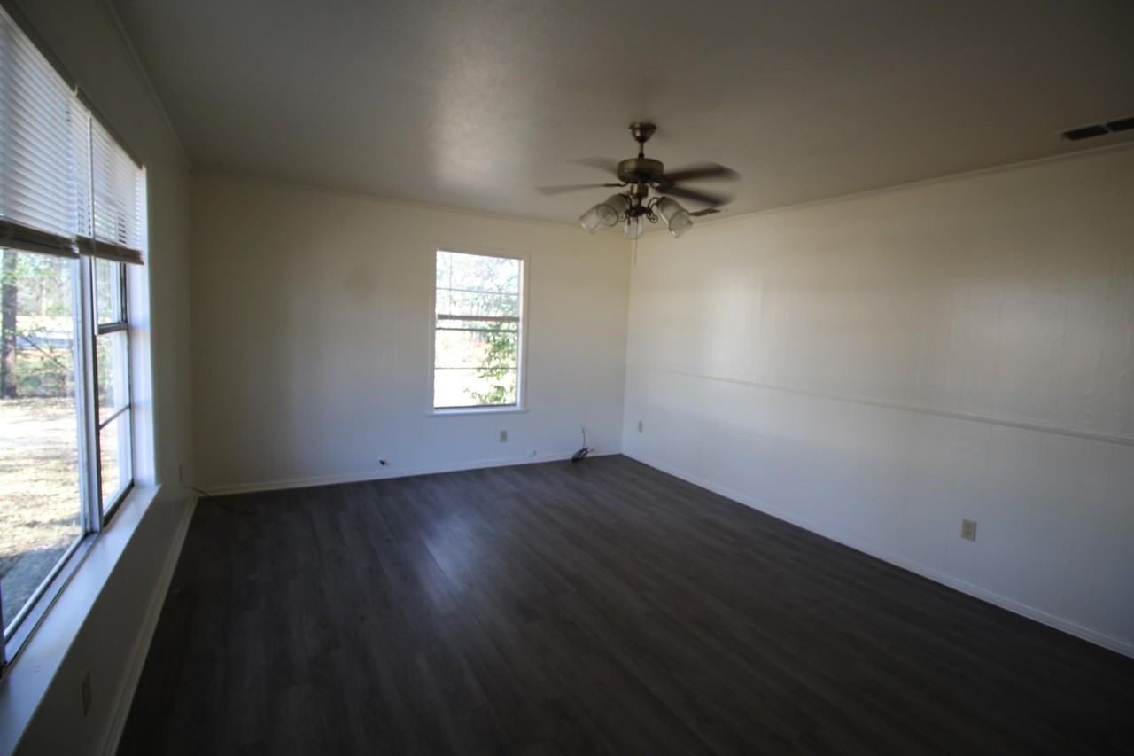 605 W Hill St #1 - Photo 2 of 16