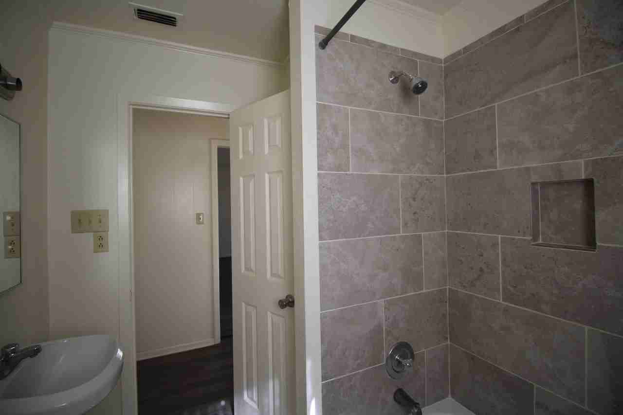605 W Hill St #1 - Photo 7 of 16