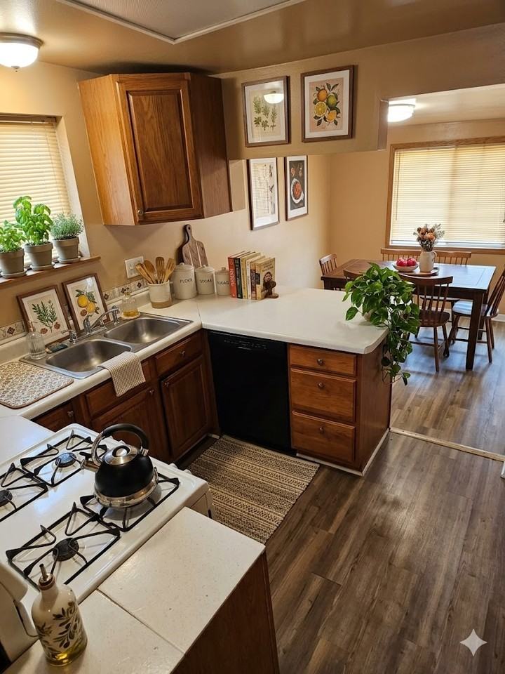 214 Goodrich St #1 - Photo 5 of 7