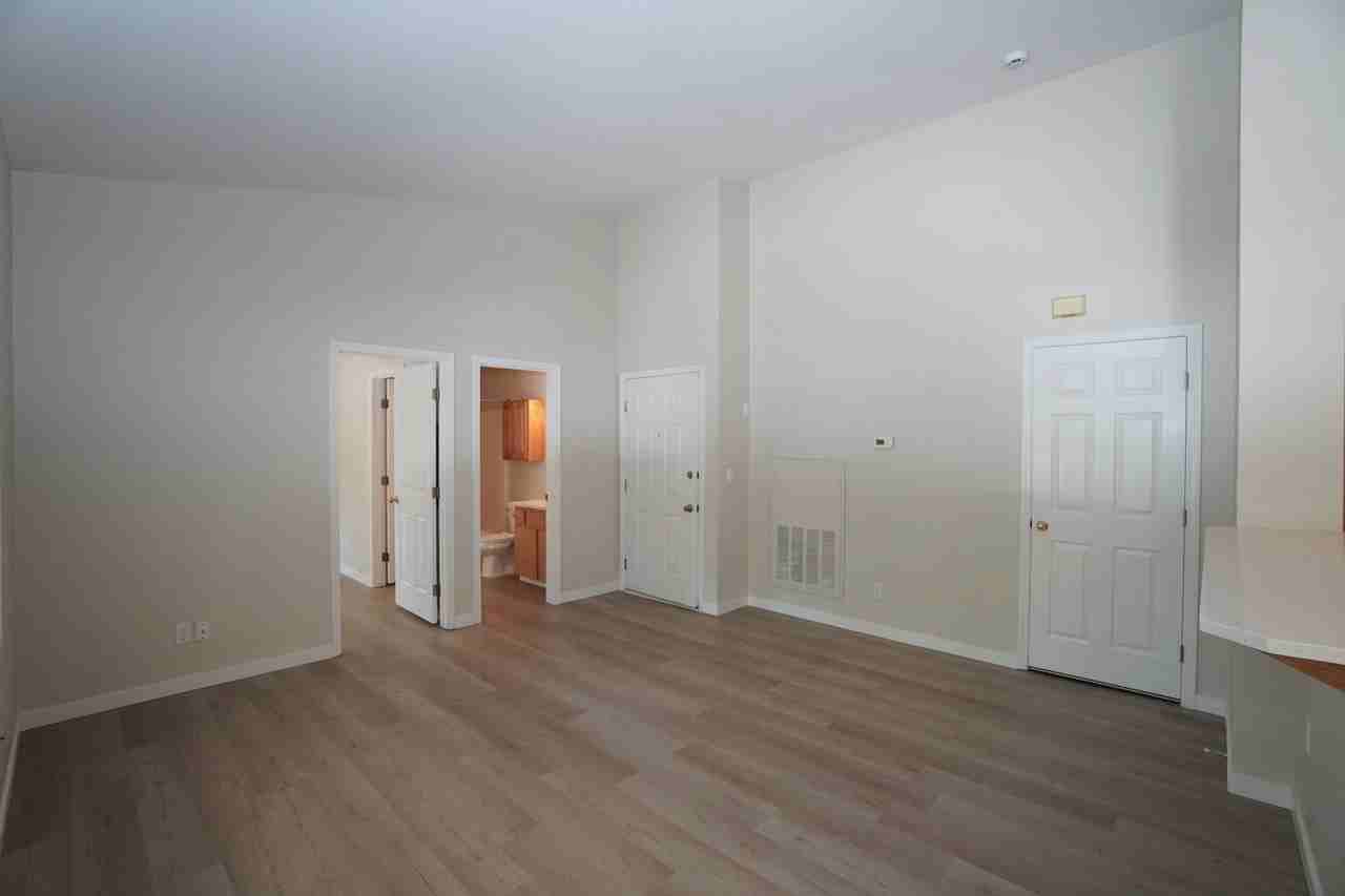 6589 W Lucky Ln #202 - Photo 5 of 39