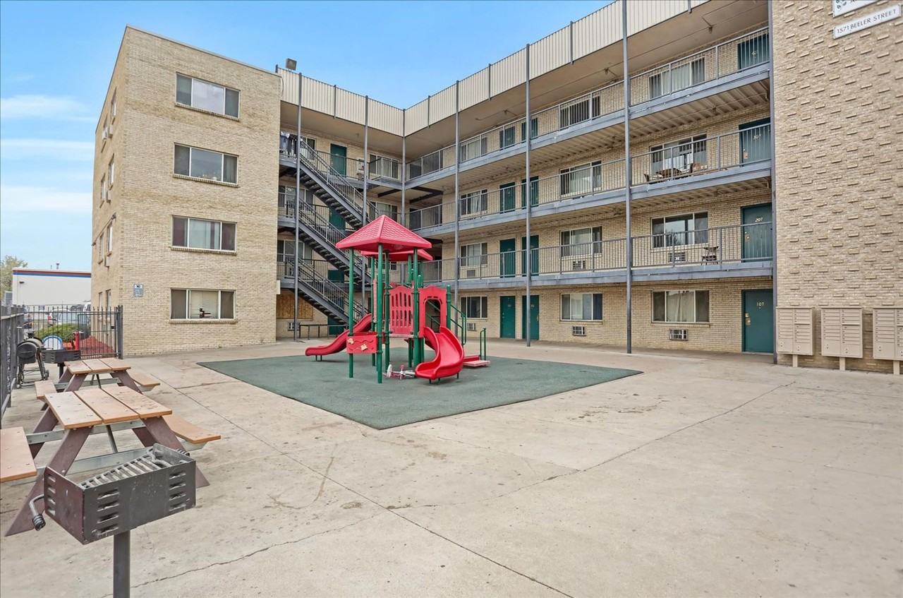 Section 8 Approved! Great location close to the city! - Photo 4 of 40