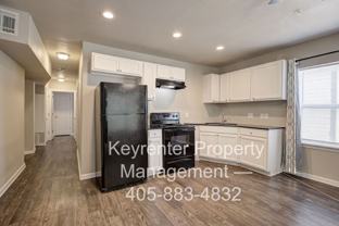 2325 Nw 12th St #D - Photo 1 of 1