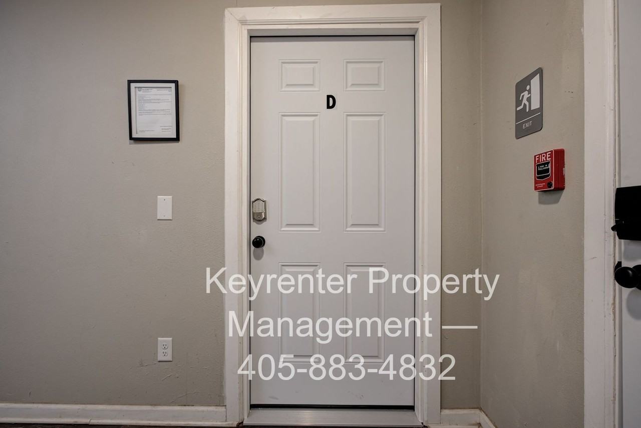 2325 Nw 12th St #D - Photo 4 of 22