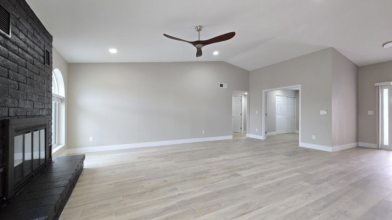 2334 W Stottler Dr #1 - Photo 2 of 15