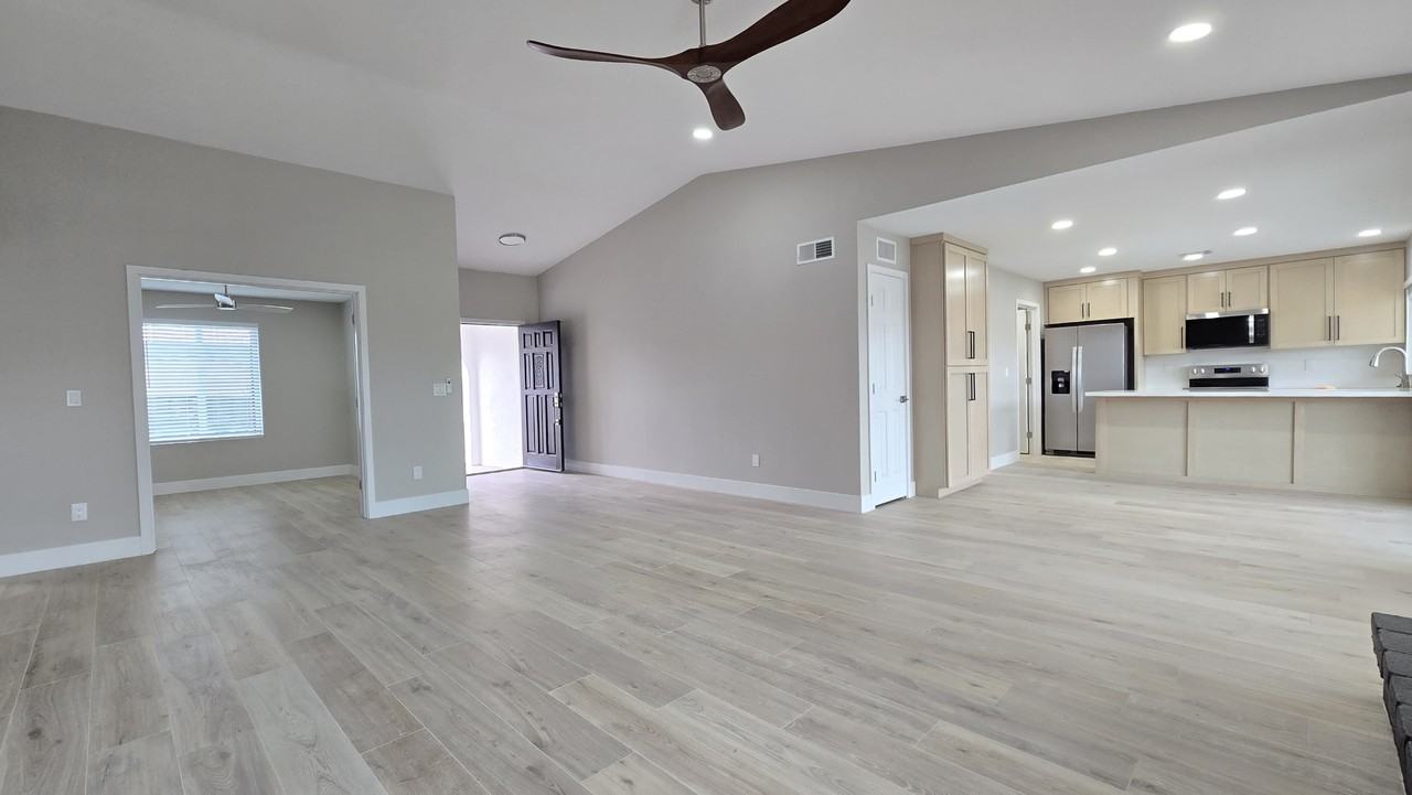 2334 W Stottler Dr #1 - Photo 6 of 15