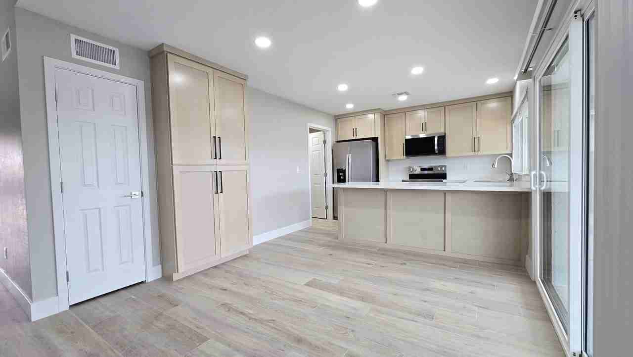 2334 W Stottler Dr #1 - Photo 7 of 15