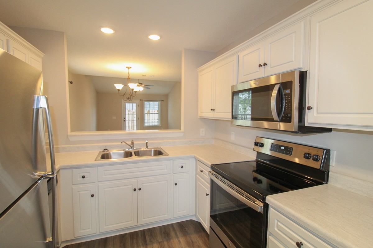 432 Andover Dr #1 - Photo 3 of 18