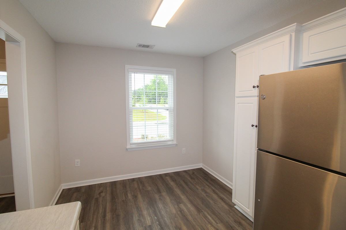 432 Andover Dr #1 - Photo 4 of 18