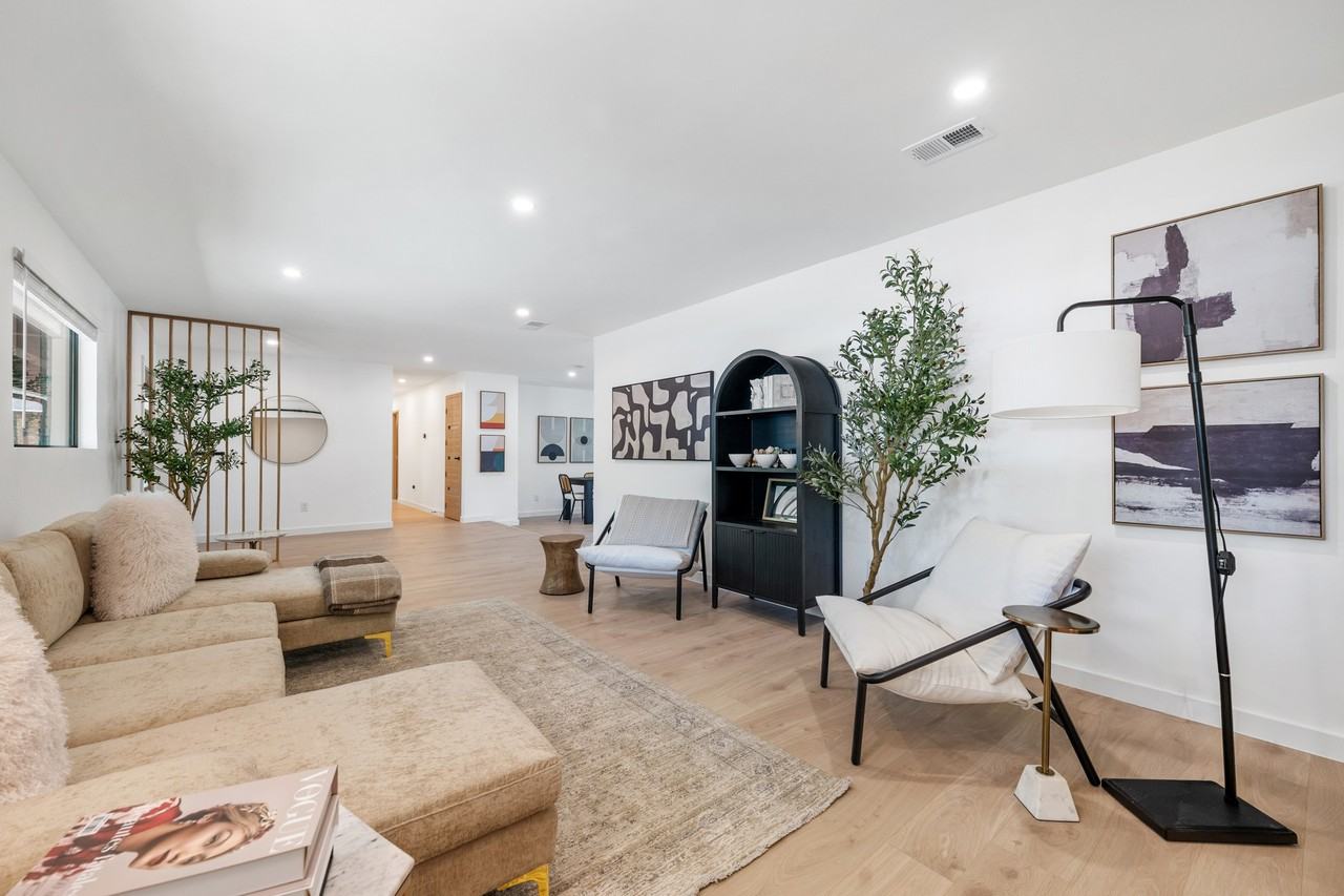 2607 Pembrook Trl #1 - Photo 3 of 21