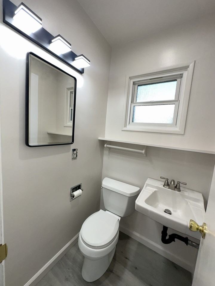 9071 Paradise Park Dr #1 - Photo 2 of 18