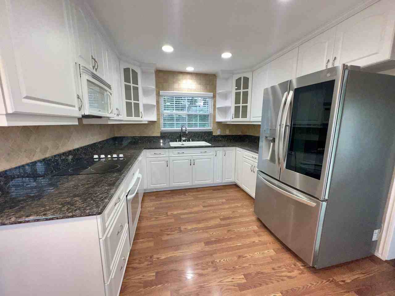 9071 Paradise Park Dr #1 - Photo 3 of 18