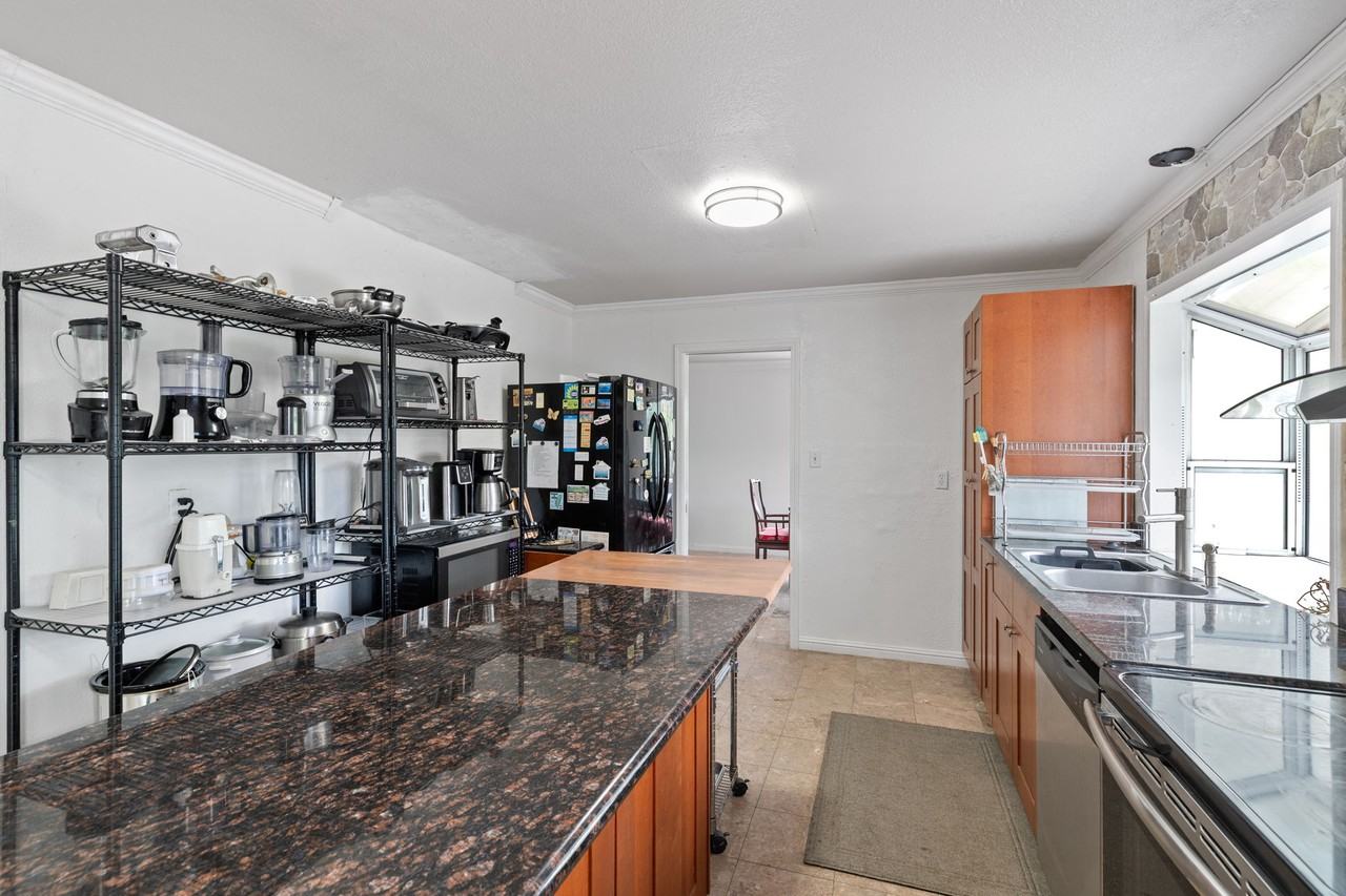 Burgess Ct #1 - Photo 7 of 20