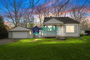 featured image of 131 Doremus Ave #1