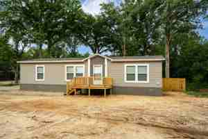 featured image of 204 Wildflower Dr #1