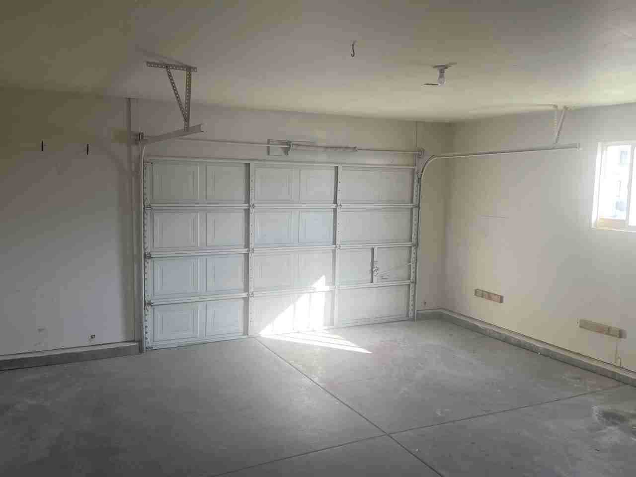 209 E Center St #209 - Photo 2 of 4