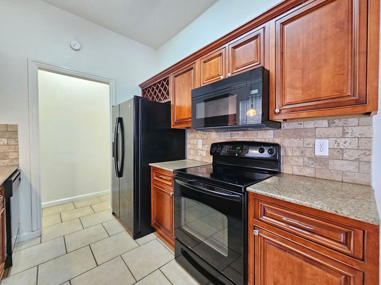 2017 Dickens Dr - Photo 5 of 27