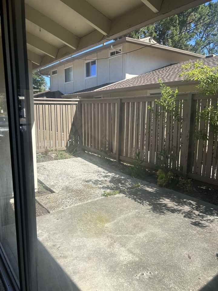 158 Castillion Ter #1 - Photo 7 of 7