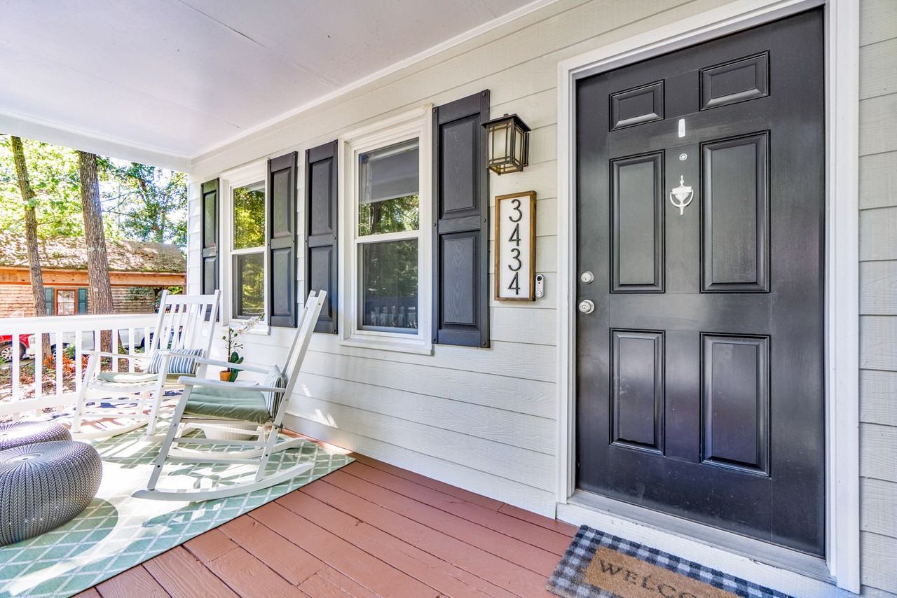 3434 Castlebury Dr #1 - Photo 5 of 31