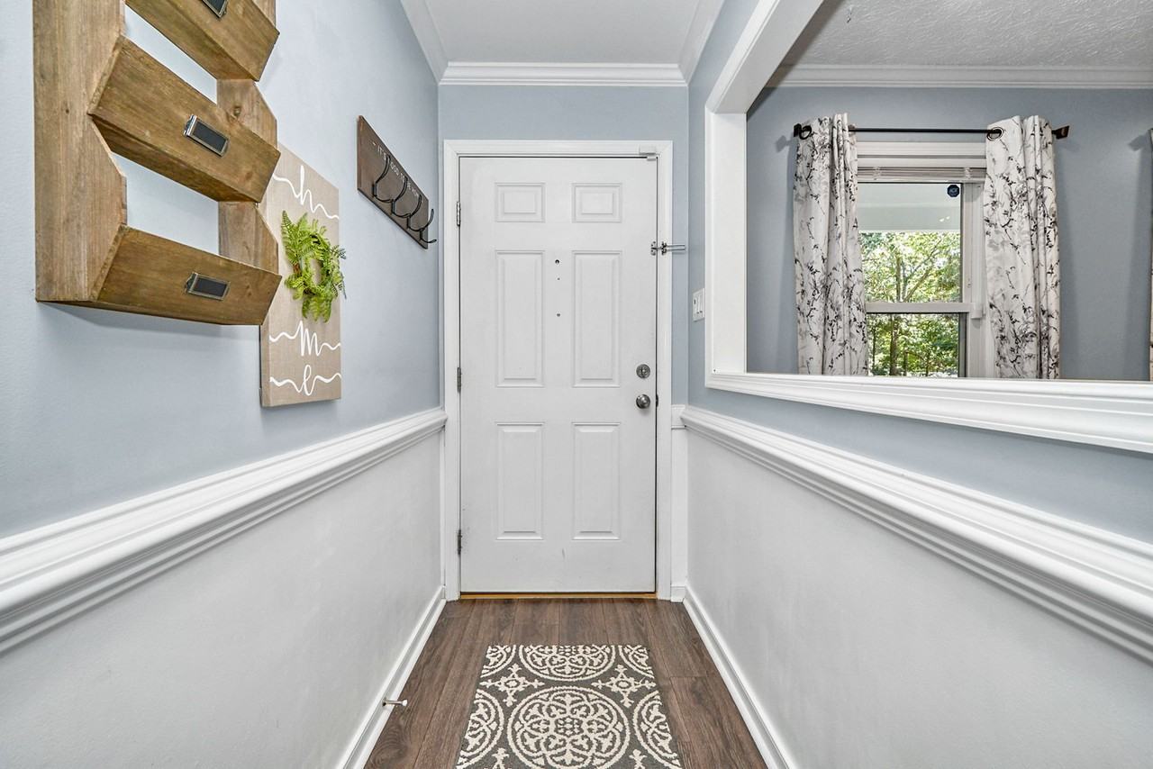 3434 Castlebury Dr #1 - Photo 6 of 31