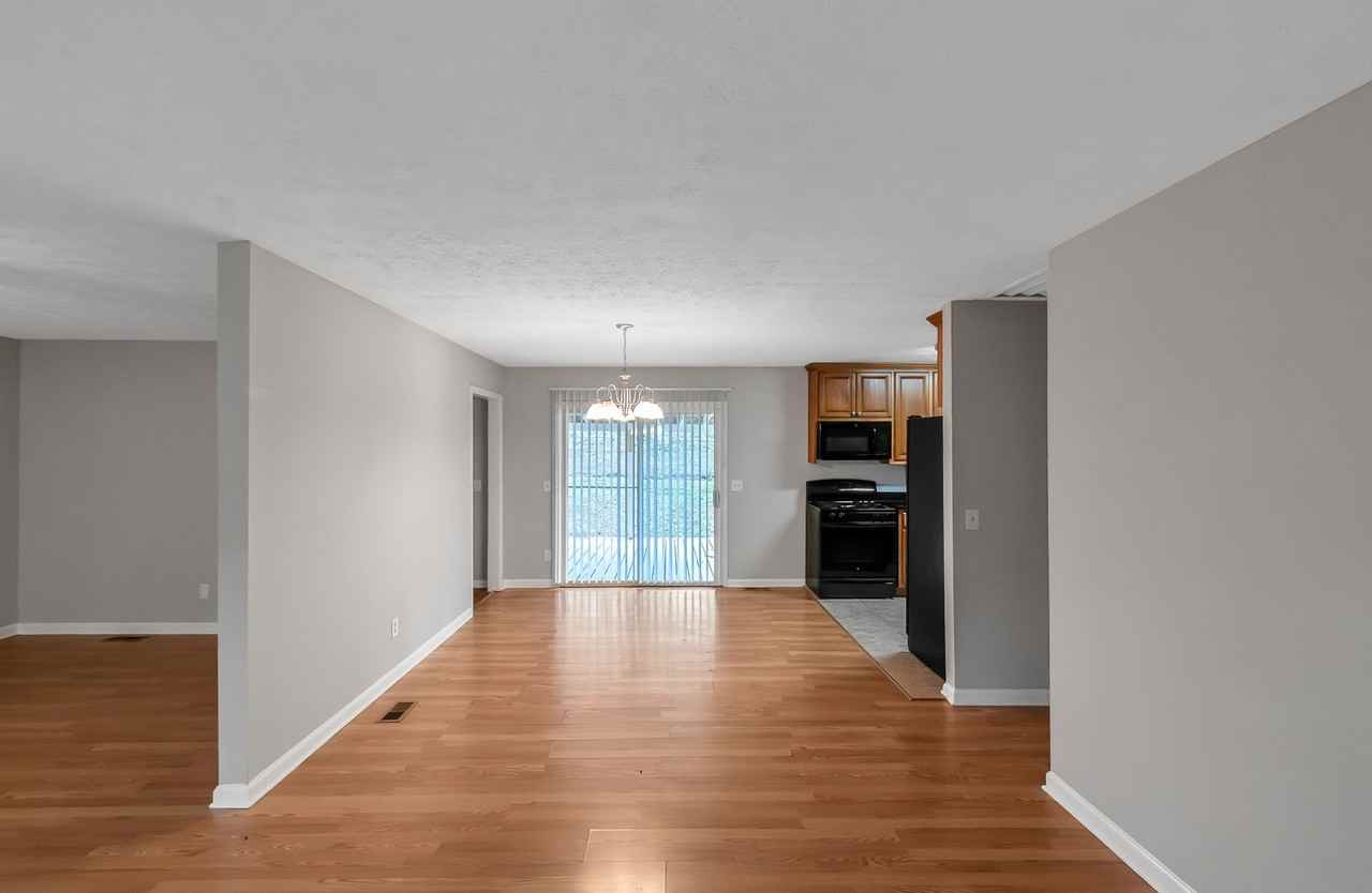 3653 Chestnut Lake Ct - Photo 2 of 15