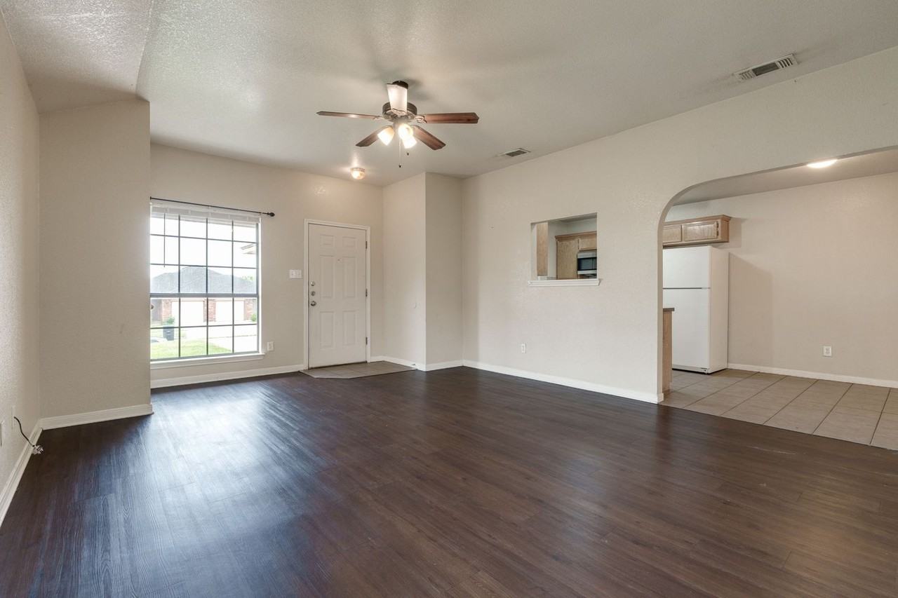 3606 Dustin Ct - Photo 3 of 19