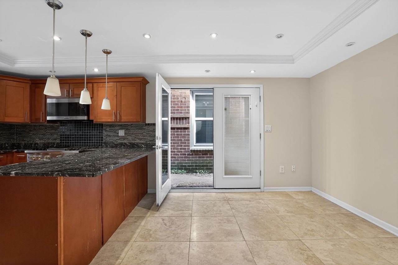 226 N Patrick St #1 - Photo 3 of 16