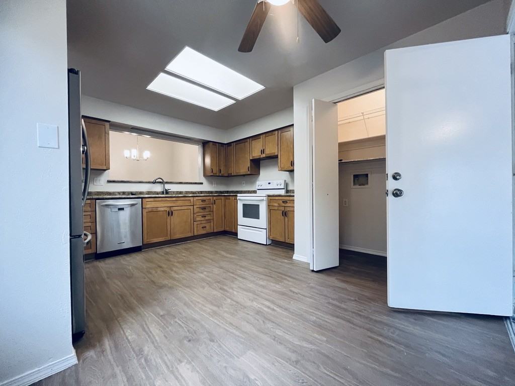 10333 Camino Del Oso Ne #1 - Photo 5 of 20