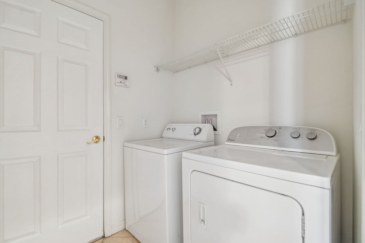 127 Silver Falls Dr #1 - Photo 4 of 12