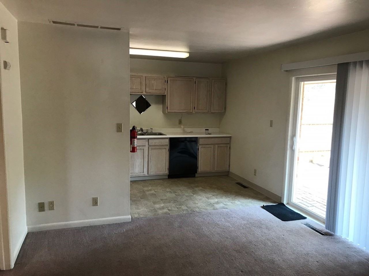 2915 Wood Ave - Photo 2 of 18