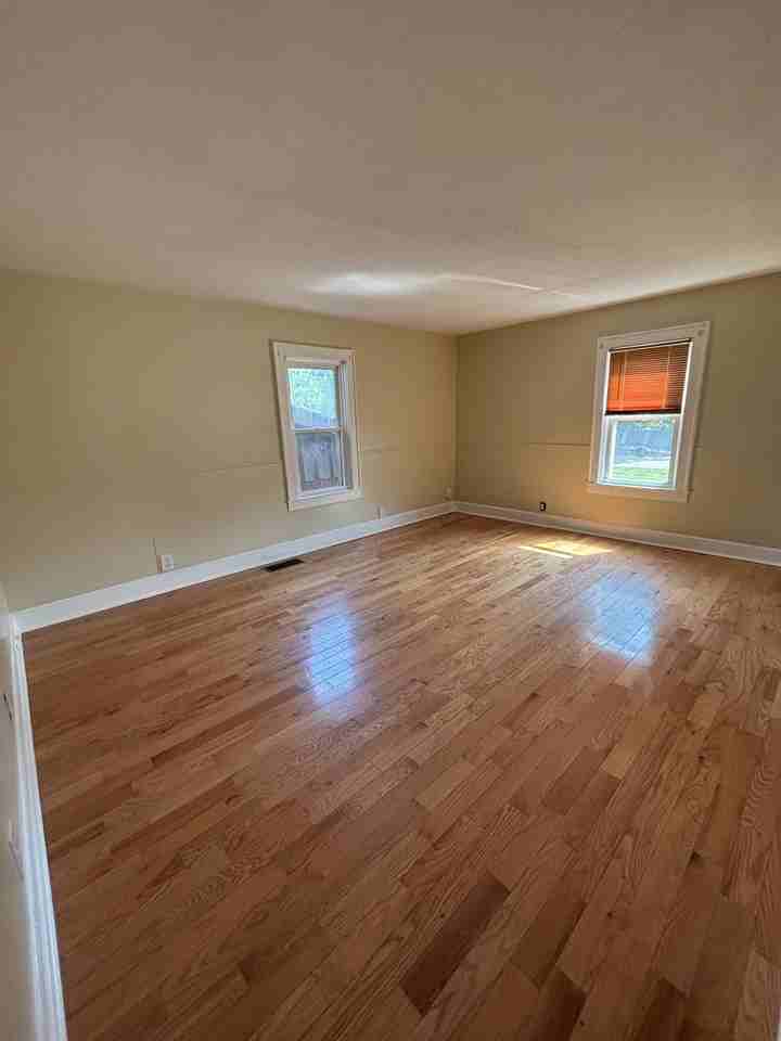 530 Broad St #1 - Photo 3 of 9