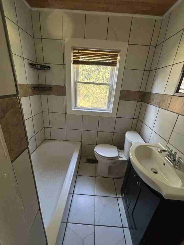 530 Broad St #1 - Photo 7 of 9