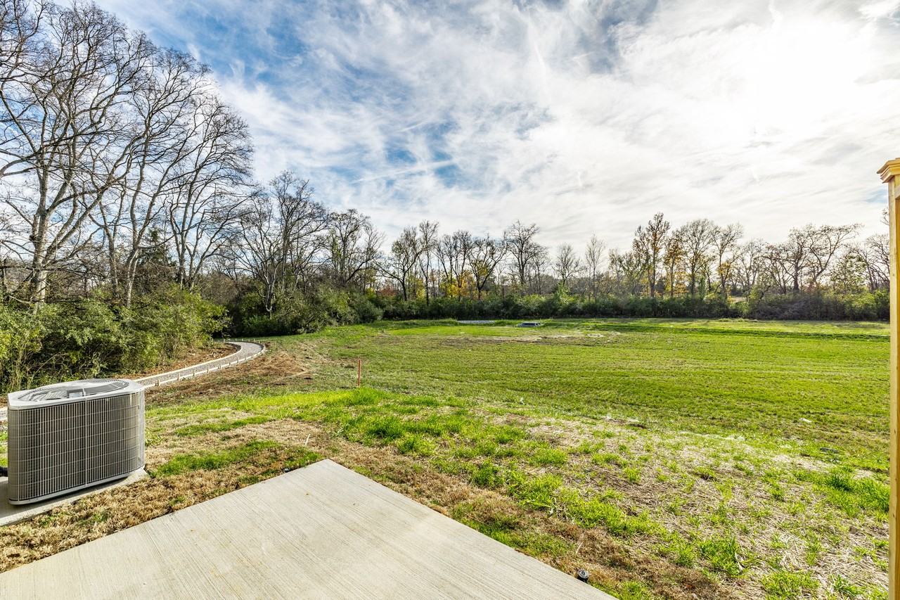 554 Tappan Lane - 1 #1 - Photo 6 of 28