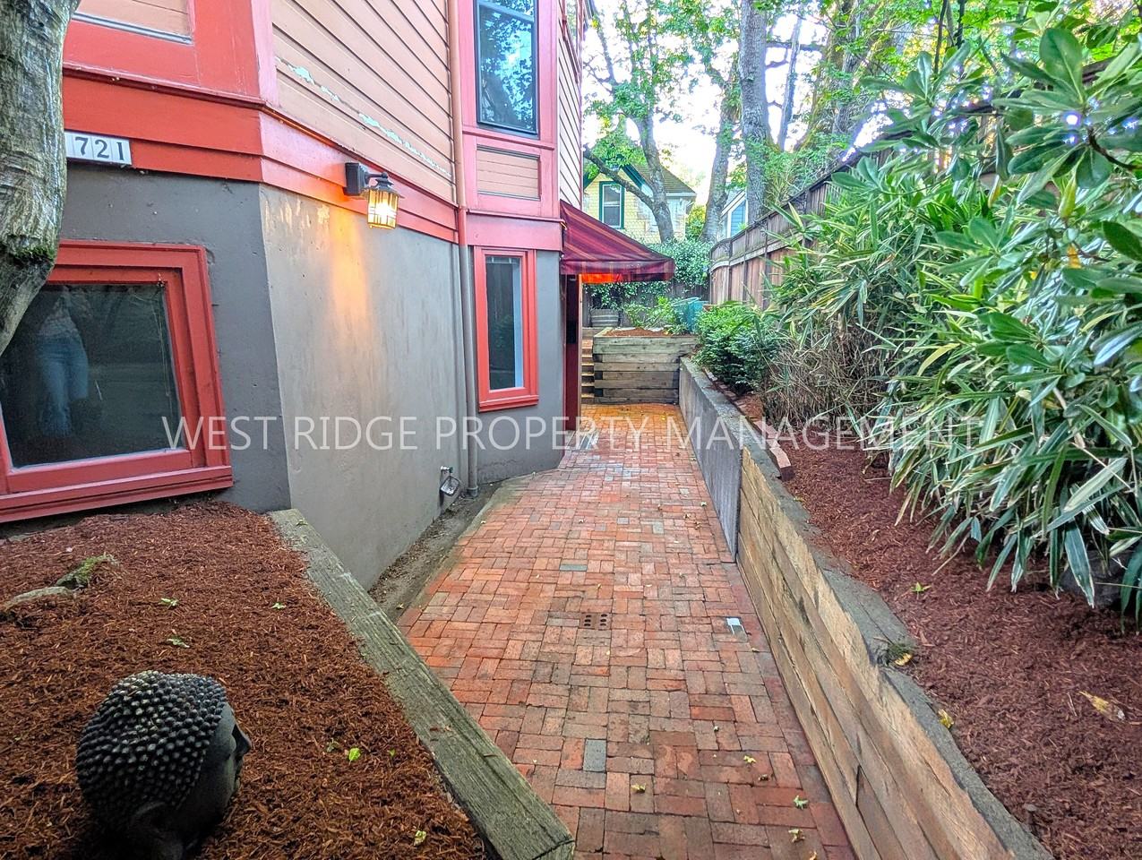 1721 Nw Glisan St #1721 - Photo 3 of 16