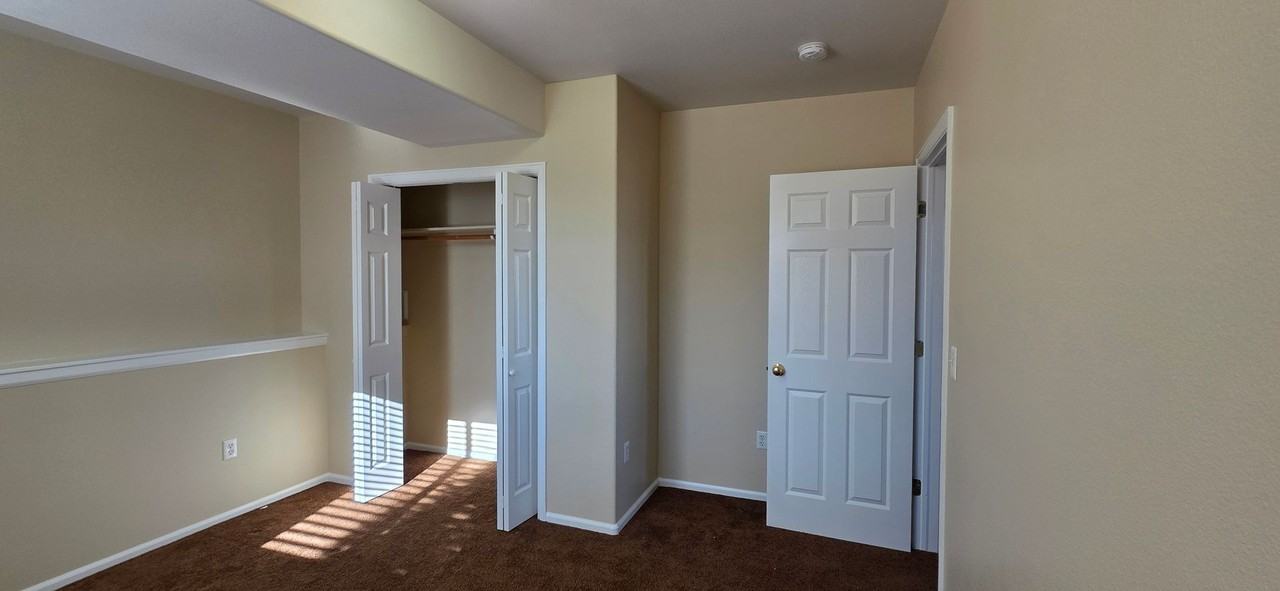 2211 Bailey Ct - Photo 3 of 19