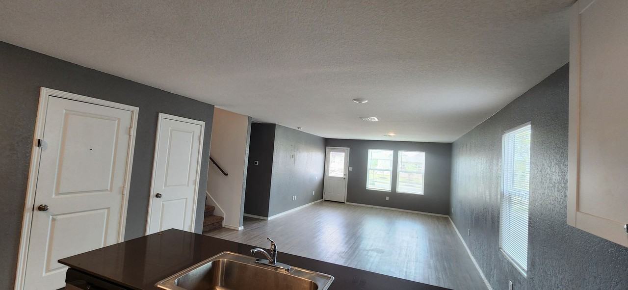 6013 Companion Loop - Photo 7 of 50