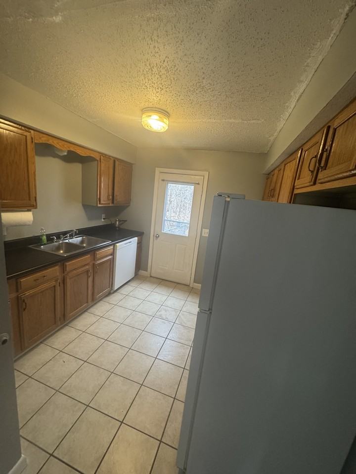 14 Kelley St #2