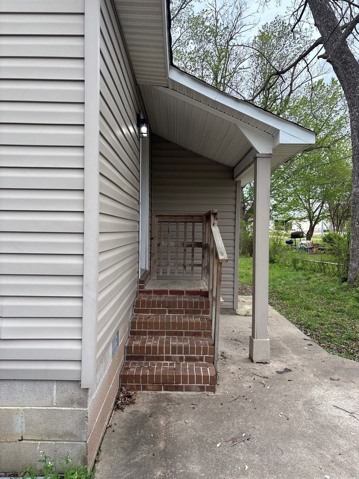 407 S Washington Ave #1 - Photo 2 of 7