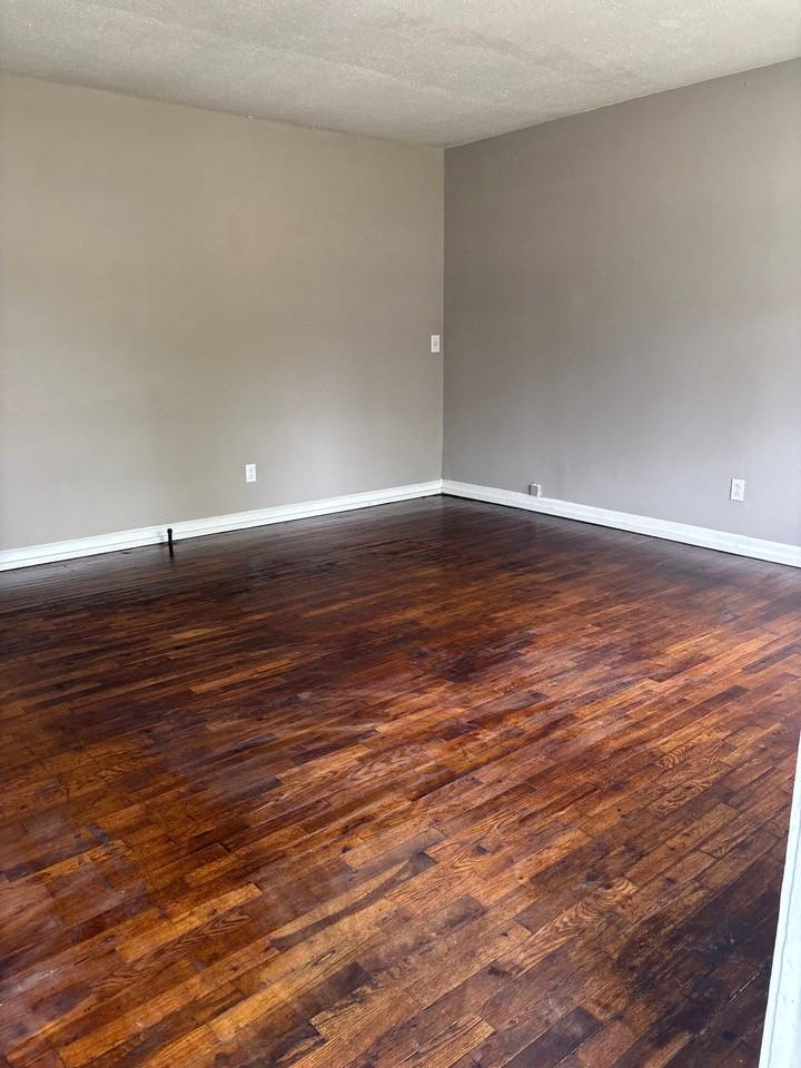 959 Norris St #1 - Photo 4 of 9