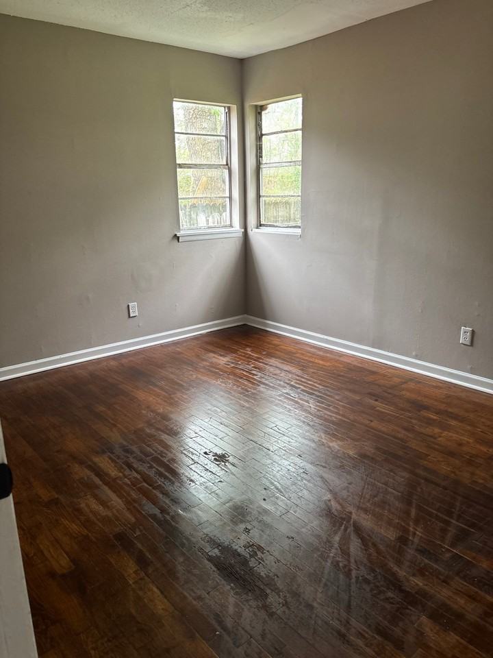 959 Norris St #1 - Photo 6 of 9