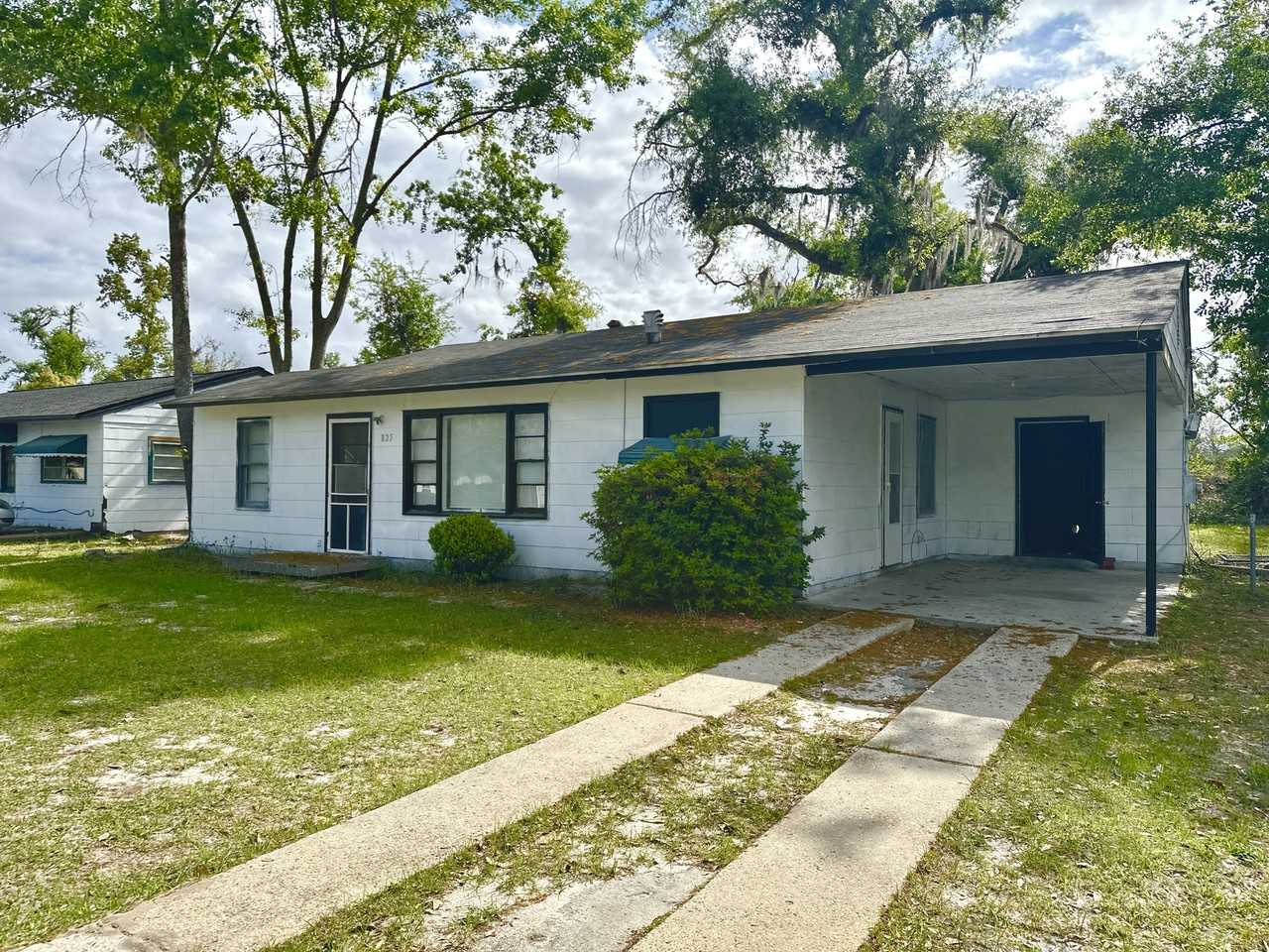 825 Bethune Dr #1 - Photo 2 of 24