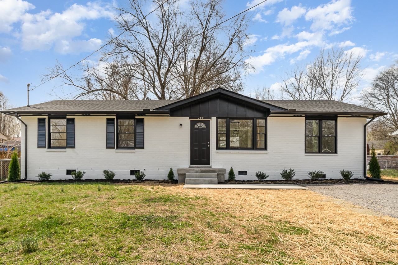 122 Brookside Dr #1 - Photo 4 of 27