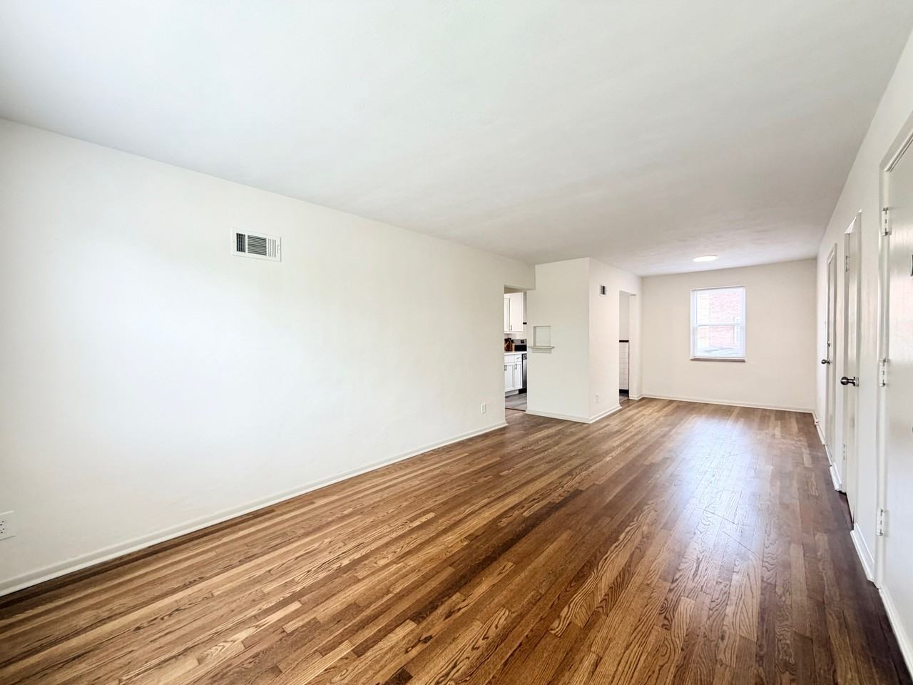 7180 Jamieson Avenue #1W - Photo 5 of 10