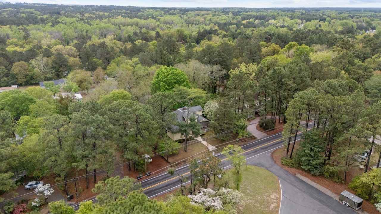 802 N Poplar St #1 - Photo 4 of 50