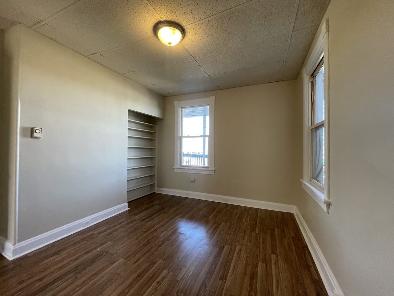 616 W Franklin St #2 - Photo 3 of 14