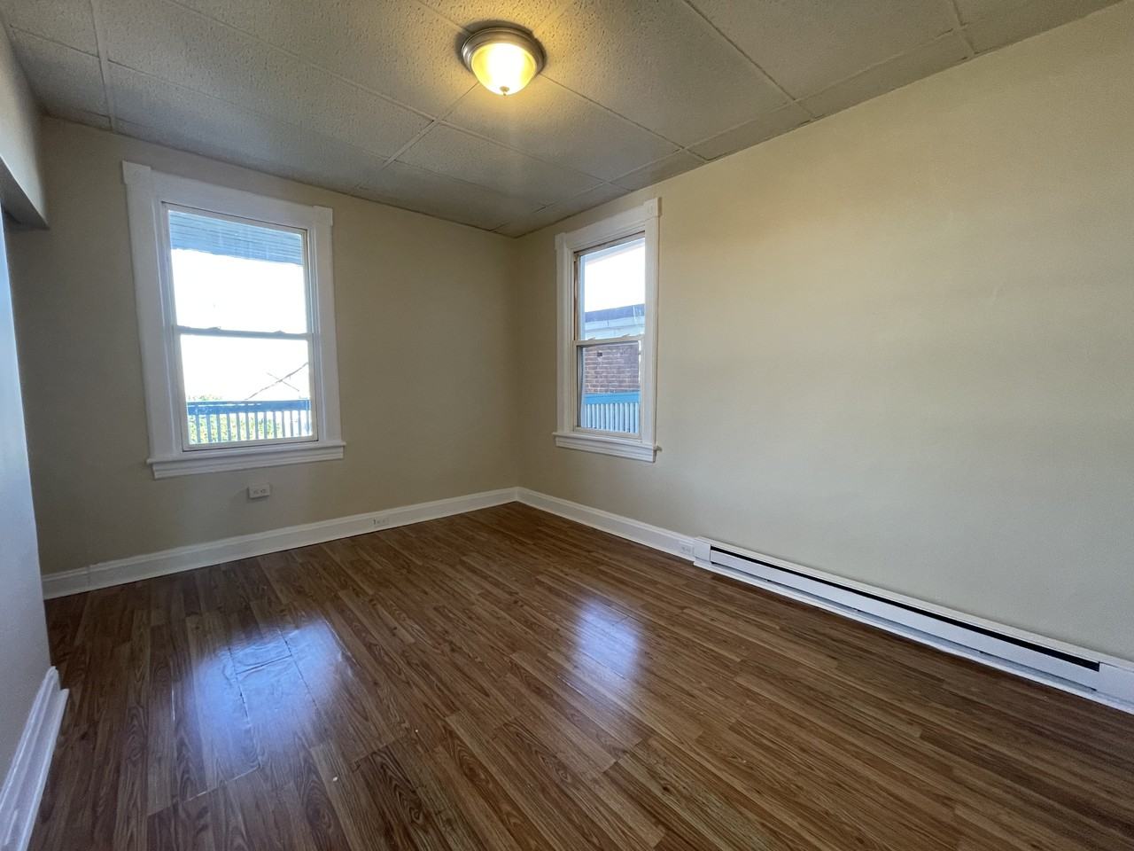 616 W Franklin St #2 - Photo 4 of 14