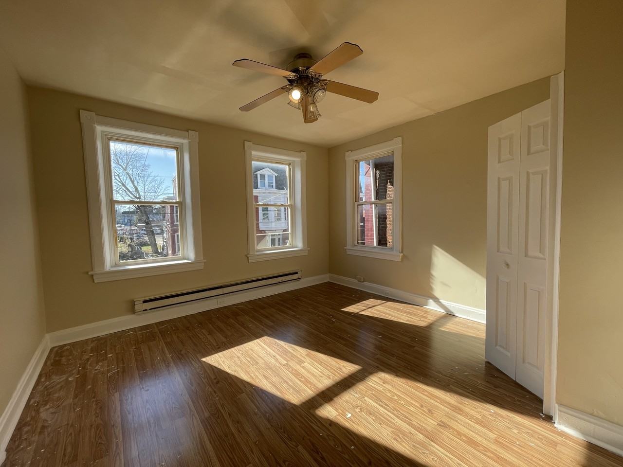 616 W Franklin St #2 - Photo 7 of 14