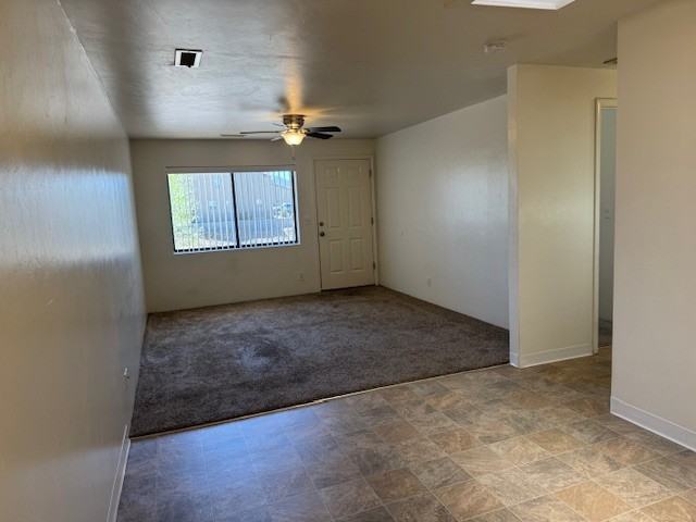 4557 N Robert Rd #D - Photo 5 of 30