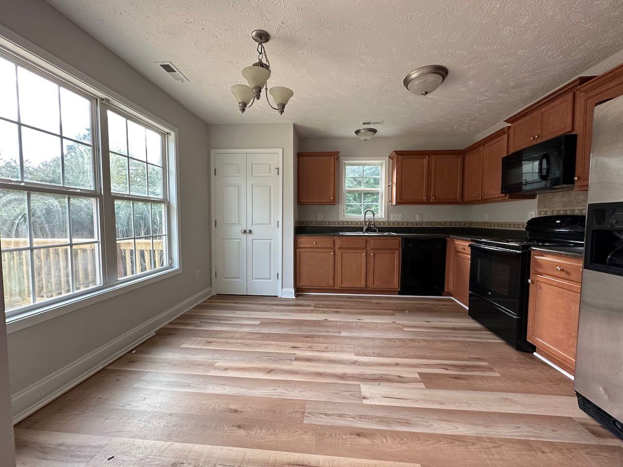 149 Ironside Ct #1 - Photo 7 of 32