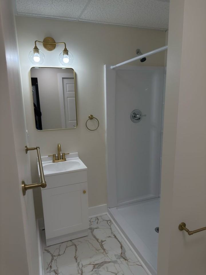 345 W Penn St - Photo 5 of 15